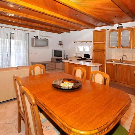 Apartman Elena Трогир Экстерьер фото
