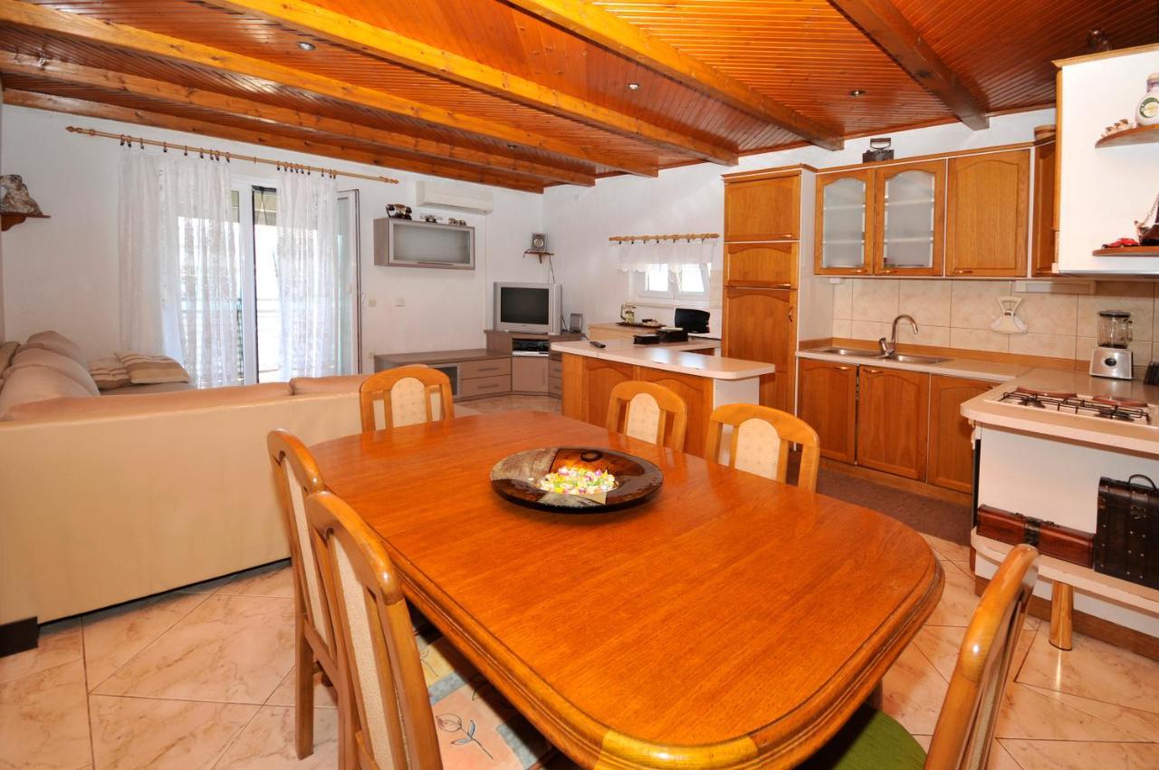 Apartman Elena Трогир Экстерьер фото